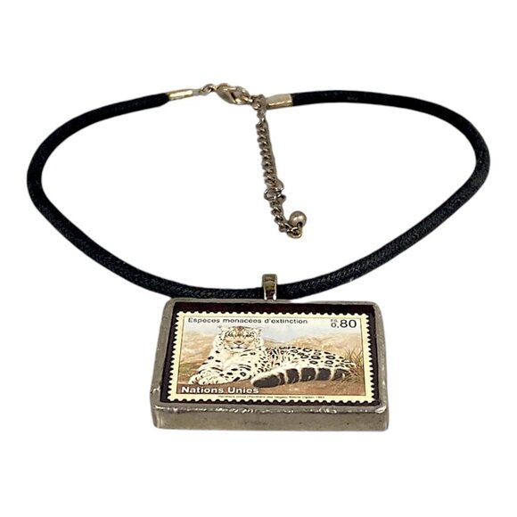 VTG Choker Necklace 14" Pendant UN 1993 Snow Leopard Stamp Cord Y2K Indie Boho - Picture 5 of 16